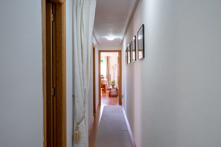 Image No.11-3 Bed Apartment for sale