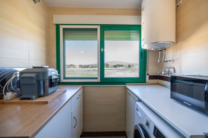 Image No.20-3 Bed Apartment for sale