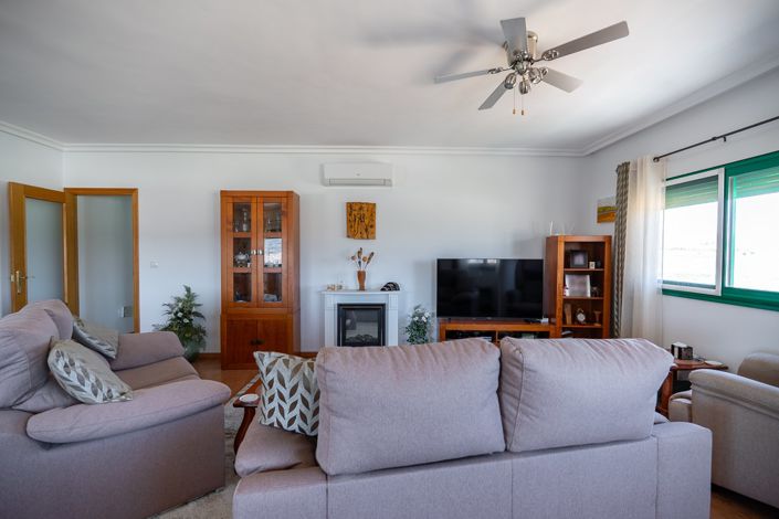 Image No.27-3 Bed Apartment for sale