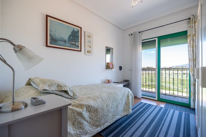 Image No.5-3 Bed Apartment for sale