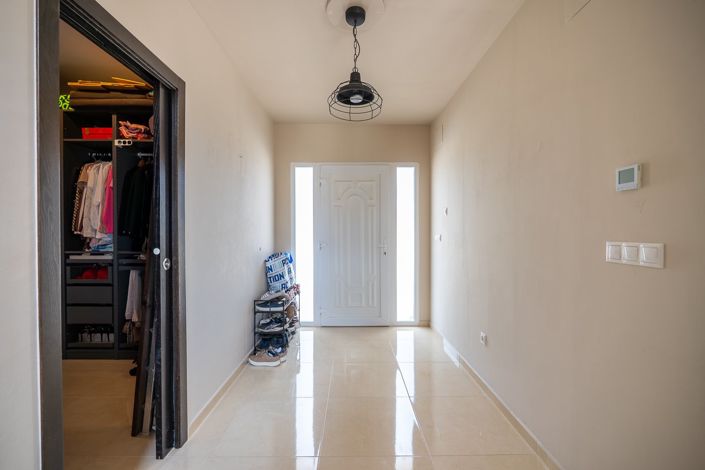 Image No.23-4 Bed Villa for sale