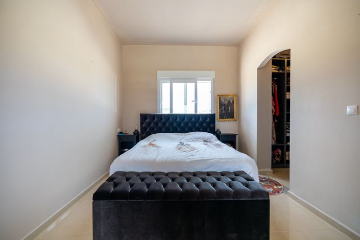 Image No.24-4 Bed Villa for sale