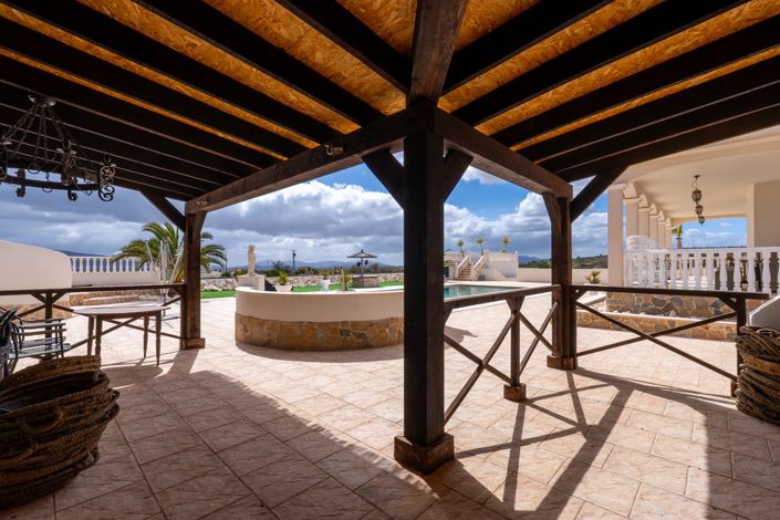 Image No.8-4 Bed Villa for sale