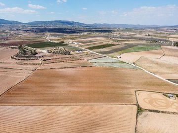 398673648m2buildingplot16kmfrompinoso25032613