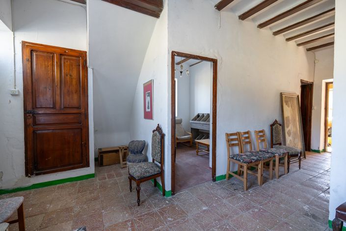 Image No.11-4 Bed Country House for sale