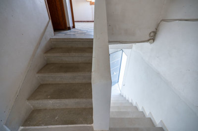 3920apartmentandretailunitsinpinoso0511251624