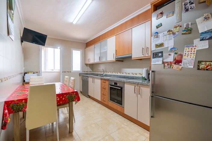 Image No.14-4 Bed Apartment for sale