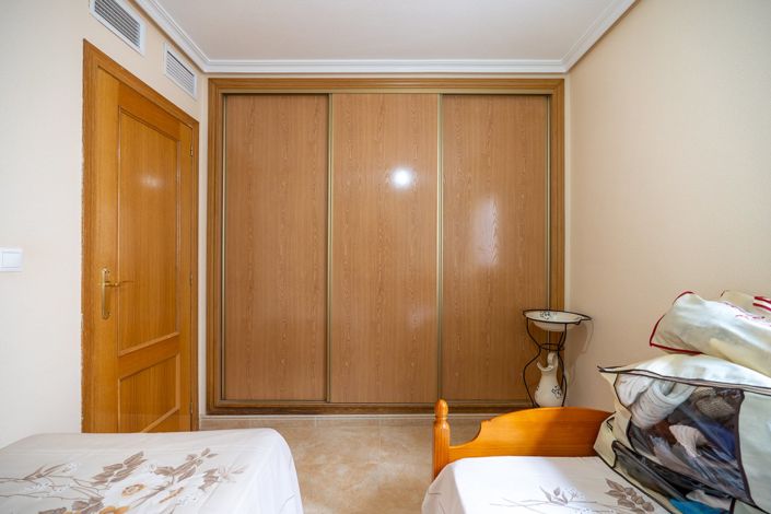 Image No.26-4 Bed Apartment for sale