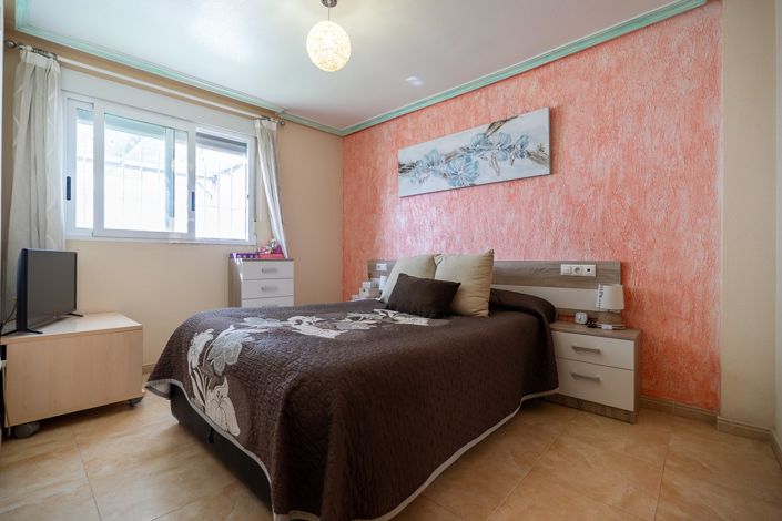 Image No.27-4 Bed Apartment for sale