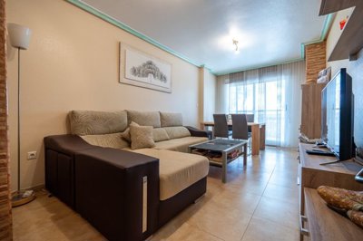 3991lovely3bedapartmentwterrace090426122059cf