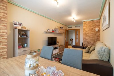 3991lovely3bedapartmentwterrace090426122055cf