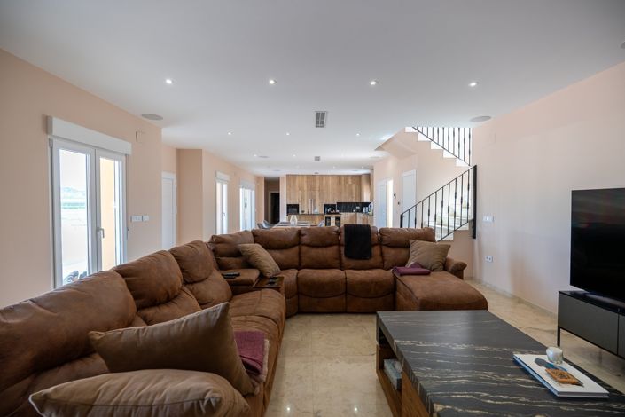 Image No.19-3 Bed Villa for sale