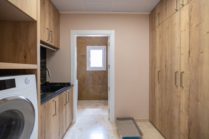 Image No.27-3 Bed Villa for sale