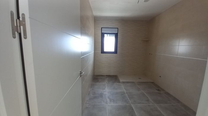 Image No.21-3 Bed Villa for sale