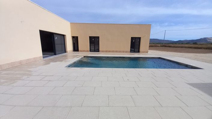 Image No.25-3 Bed Villa for sale