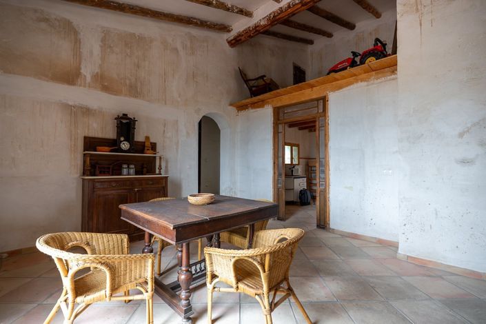 Image No.10-5 Bed Country House for sale