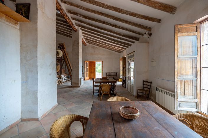 Image No.22-5 Bed Country House for sale
