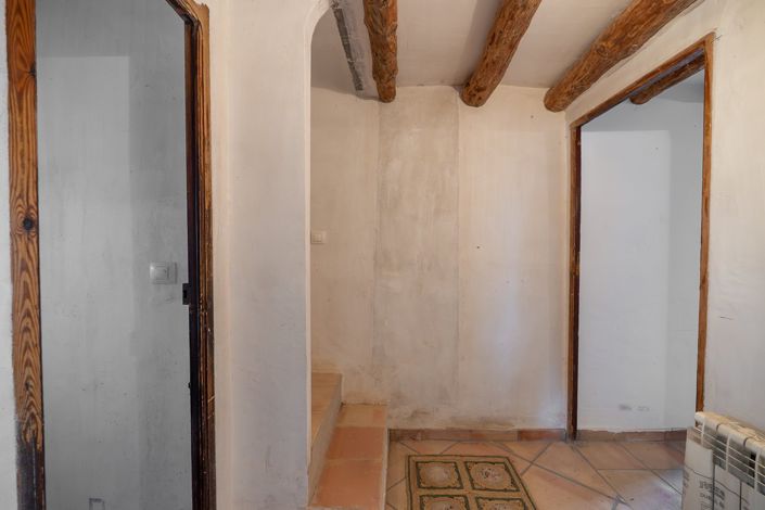 Image No.25-5 Bed Country House for sale