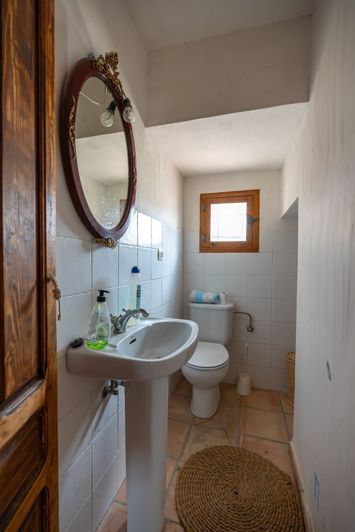 Image No.26-5 Bed Country House for sale
