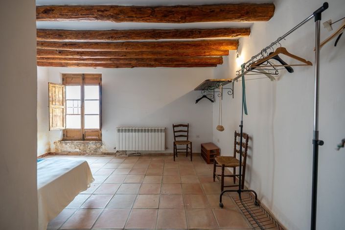 Image No.27-5 Bed Country House for sale
