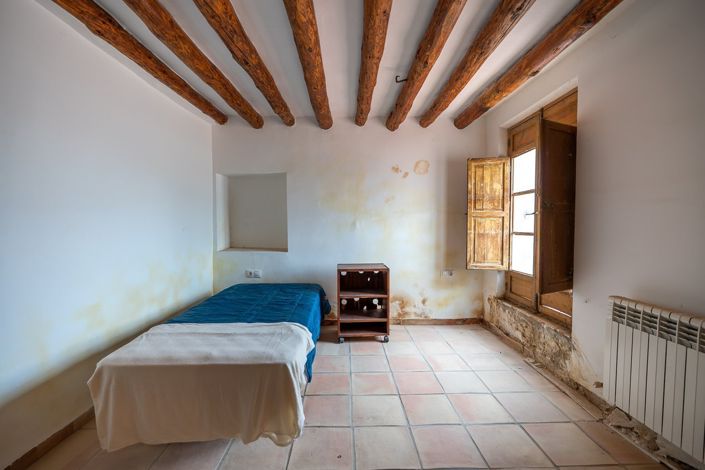 Image No.28-5 Bed Country House for sale