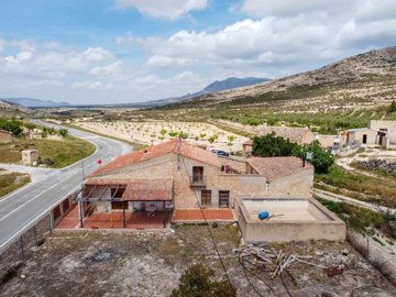 4002casadelmolino040526162811cf3336drone4