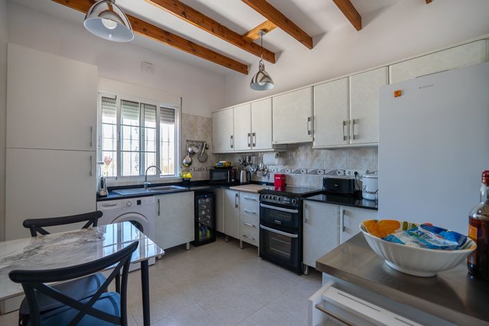 Image No.18-3 Bed Villa for sale
