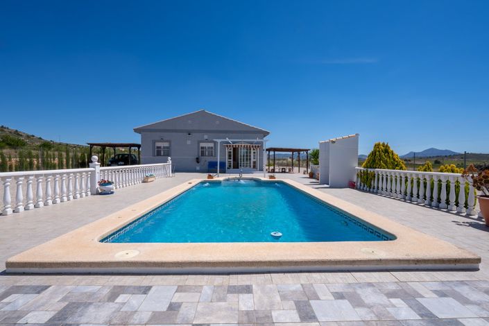 Image No.3-3 Bed Villa for sale