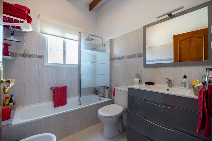 Image No.27-3 Bed Villa for sale