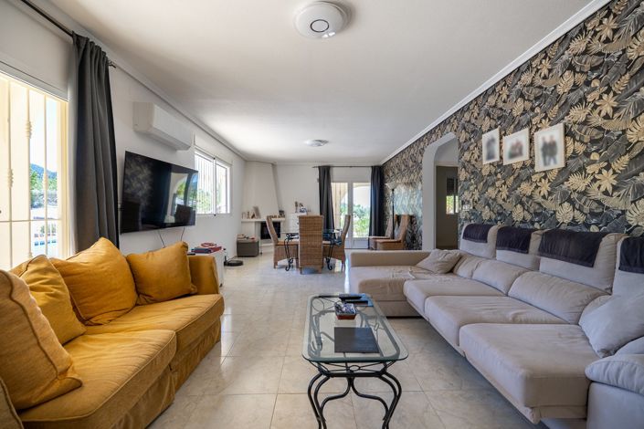 Image No.20-3 Bed Villa for sale