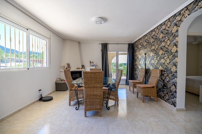 Image No.22-3 Bed Villa for sale