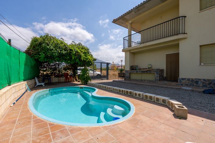 Image No.4-4 Bed Villa for sale