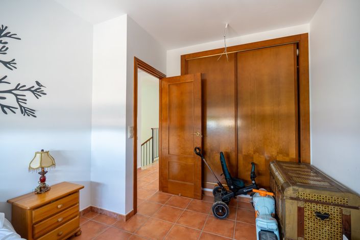 Image No.25-4 Bed Villa for sale