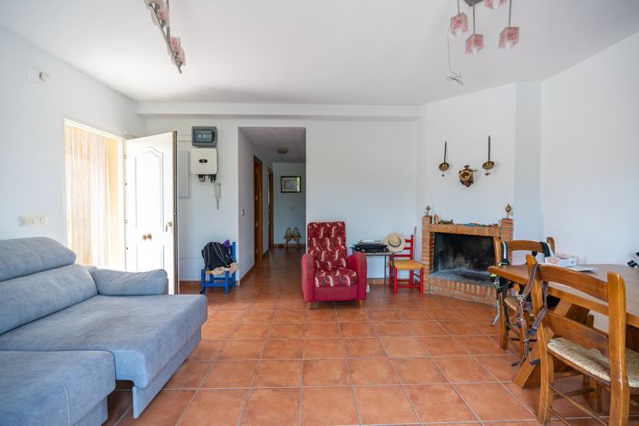 Image No.10-4 Bed Villa for sale