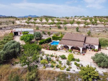 4017villaalmirez190626173147cf3352drone10