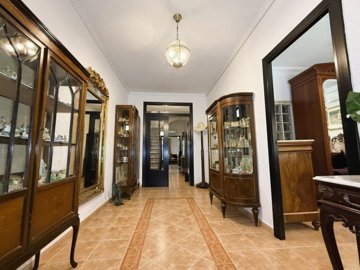 4019stunningreformedtownhouseintheheartofpino
