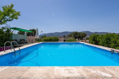 4018countryhouseinsaxwpoolandgarage2206261628