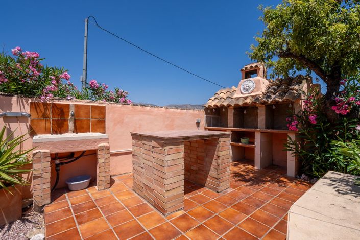 Image No.18-5 Bed Villa for sale