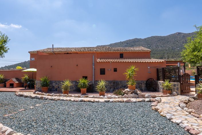 Image No.20-5 Bed Villa for sale