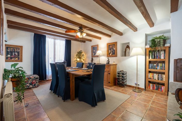 Image No.28-5 Bed Villa for sale