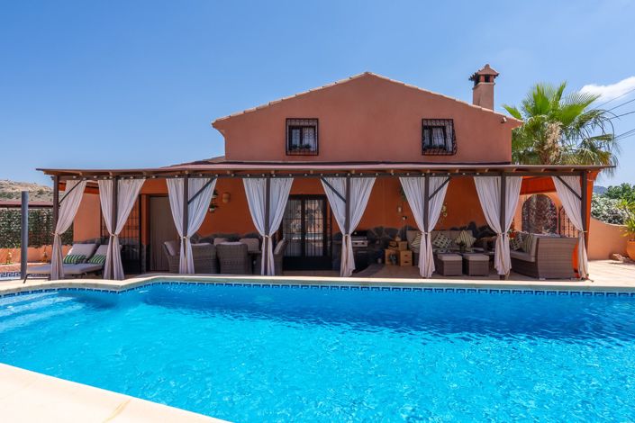 Image No.8-5 Bed Villa for sale