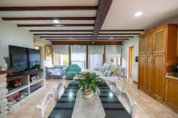 Image No.3-4 Bed Townhouse for sale