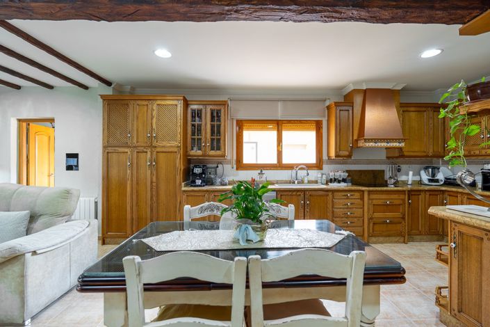 Image No.5-4 Bed Townhouse for sale