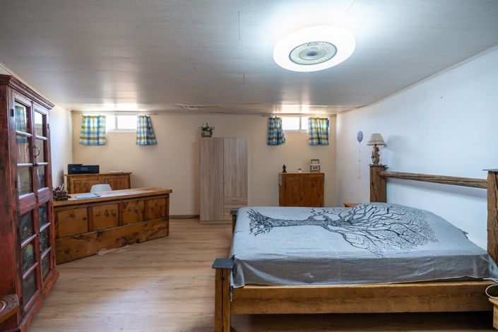 Image No.20-4 Bed Country House for sale