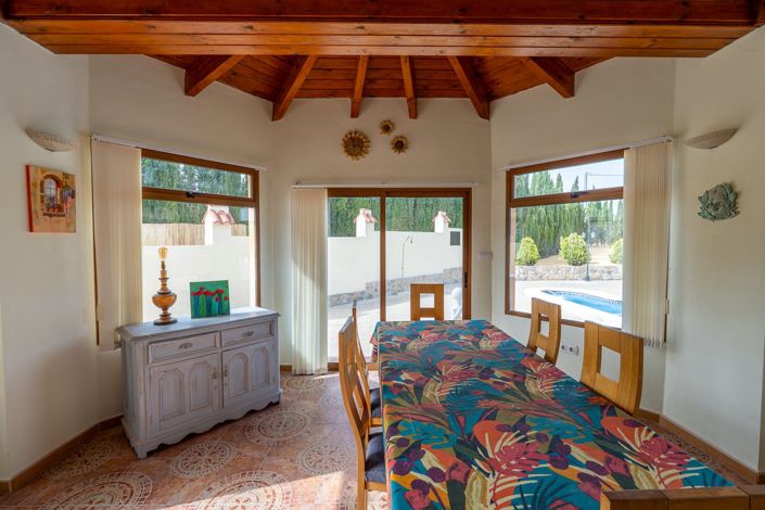 Image No.19-3 Bed Villa for sale