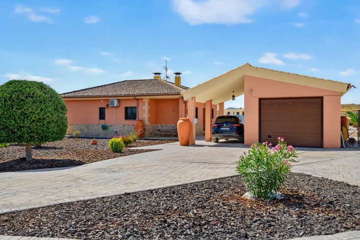 Image No.3-3 Bed Villa for sale