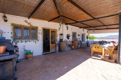 39964bed2bathcountryhouseinlasvirtudes2204261