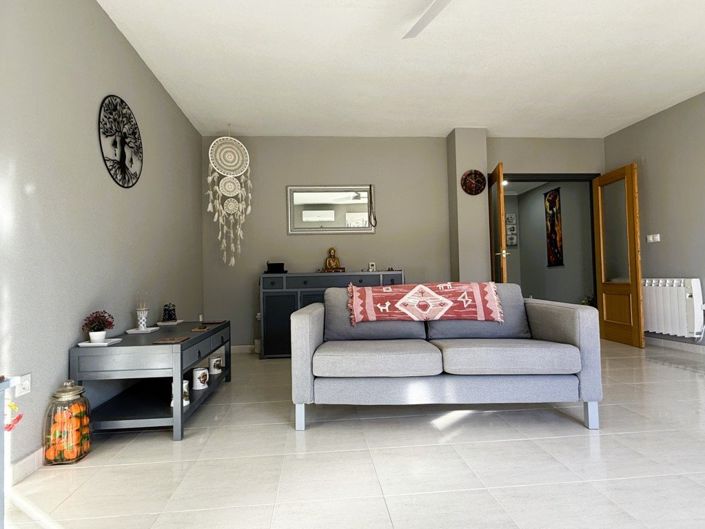 Image No.11-3 Bed Apartment for sale