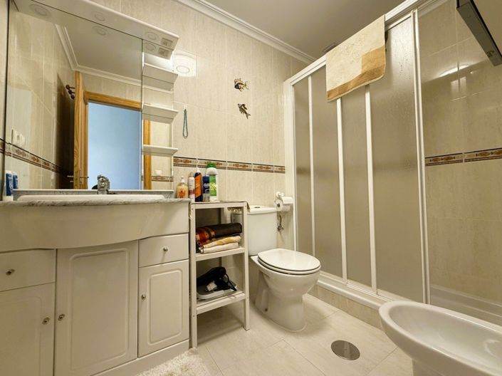Image No.15-3 Bed Apartment for sale