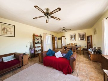 4097detachedvillawithpoolincanadadelalena1509